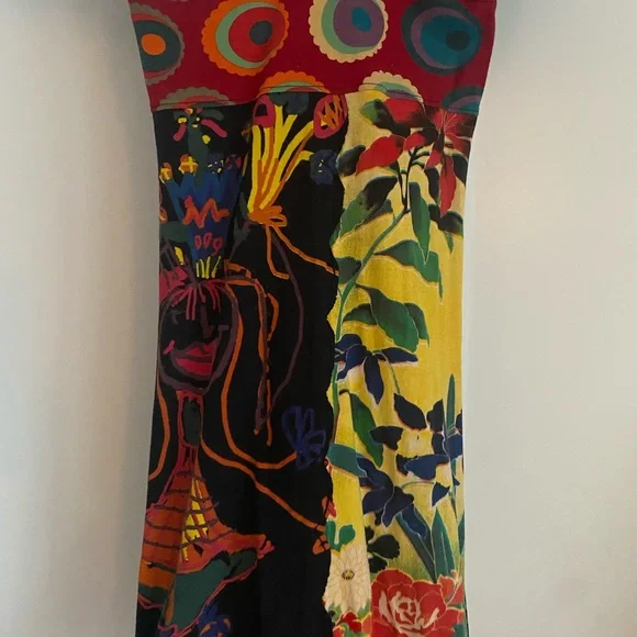vintage Ladies Desigual V-Neck short sleeve. - Picture 9 of 14